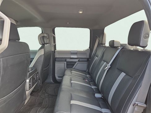 Used 2018 Ford F150 XLT w/ Equipment Group 302A Luxury AWD/4WD image 10