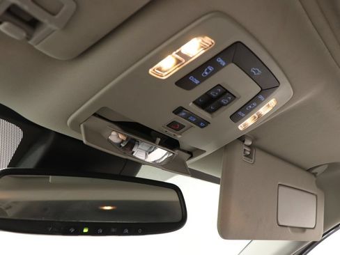 Used 2021 Toyota Sienna XLE FWD image 18