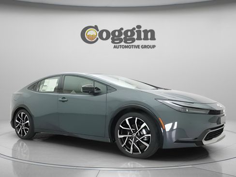 New 2026 Toyota Prius Plug-In Hybrid image 27