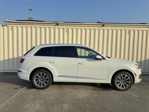 Used 2018 Audi Q7 2.0T Premium Plus w/ Premium Plus Package AWD/4WD image 2