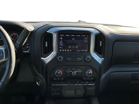 Used 2022 Chevrolet Silverado 1500 LTZ image 11