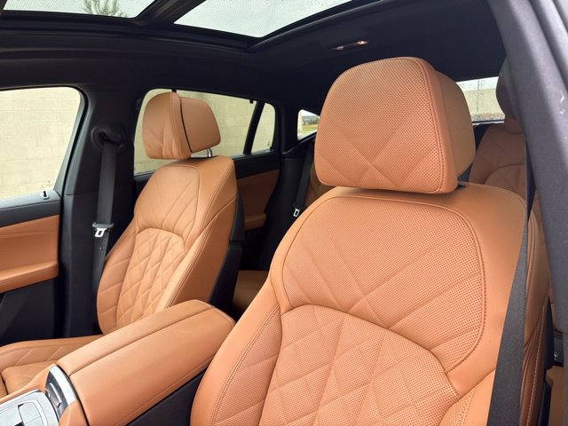 Used 2024 BMW X6 M60i AWD/4WD image 9