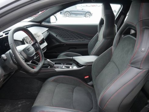 Used 2025 Dodge Charger R/T Scat Pack w/ Track Pack image 2