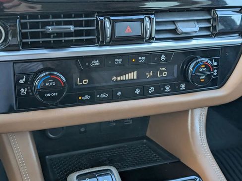 Used 2022 Nissan Pathfinder Platinum w/ Cargo Package image 20