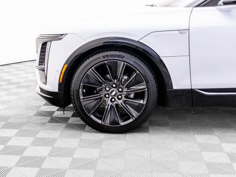 Certified 2026 Cadillac Lyriq Signature Sport w/ Nappa Leather Package AWD/4WD image 36