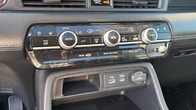 Used 2023 Honda Pilot Elite image 19