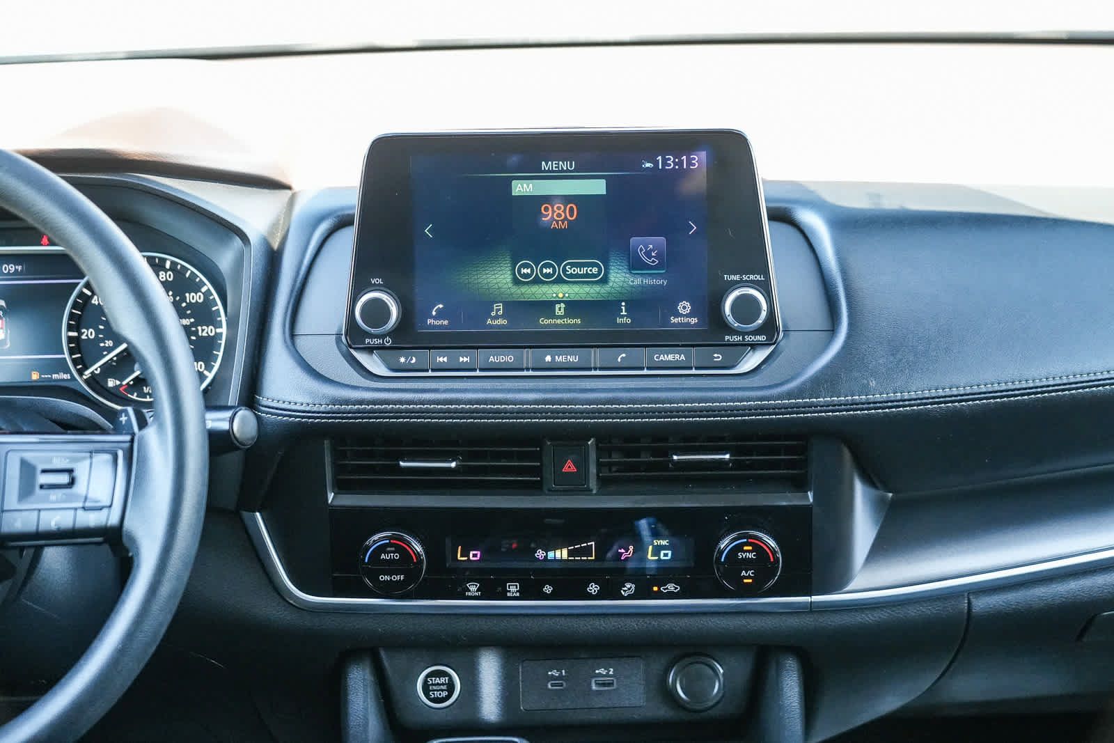 Used 2023 Nissan Rogue SV FWD image 16