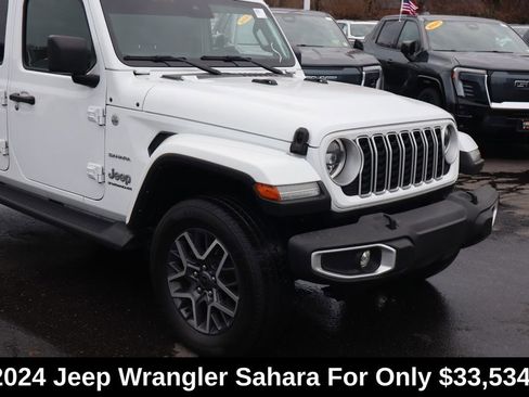 Used 2024 Jeep Wrangler Unlimited Sahara AWD/4WD image 2
