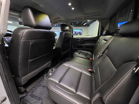 Used 2018 GMC Sierra 1500 SLT AWD/4WD image 31