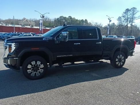 Used 2025 GMC Sierra 2500 Denali w/ Technology Package image 6