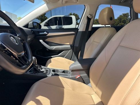 Used 2020 Volkswagen Jetta SE FWD image 10