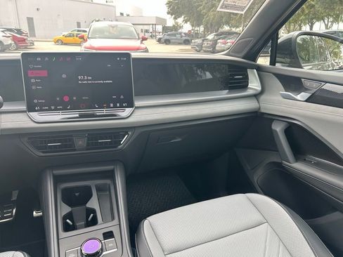 New 2026 Volkswagen Tiguan SE R-Line image 11