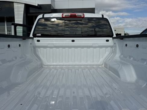 New 2026 GMC Canyon Elevation w/ Convenience Package AWD/4WD image 10