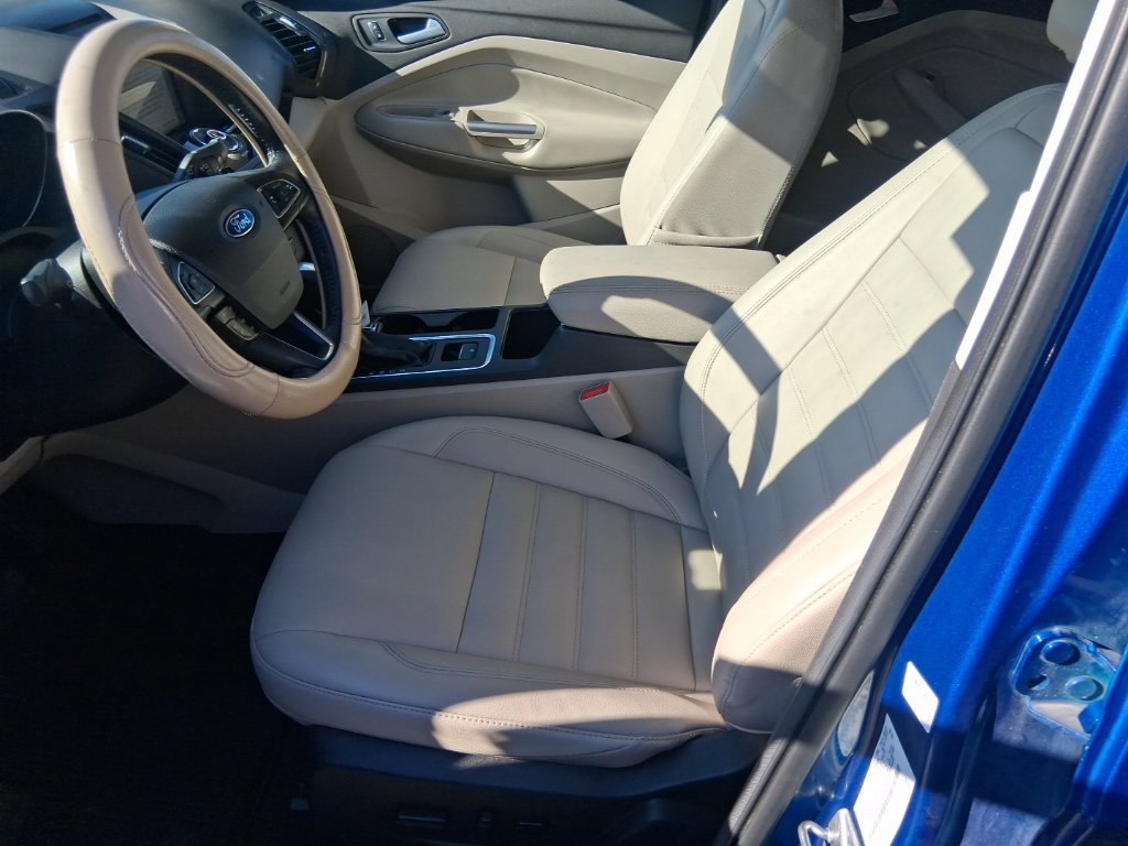 Used 2017 Ford Escape Titanium AWD/4WD image 14