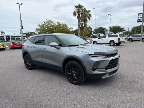 Used 2023 Chevrolet Blazer LT w/ Convenience Package FWD image 3