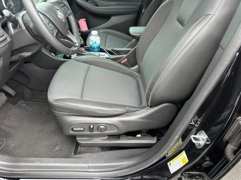 Used 2022 Buick Encore GX Select w/ Advanced Technology Package FWD image 28