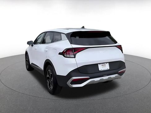 Used 2025 Kia Sportage LX image 11