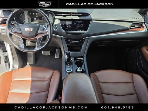 Certified 2023 Cadillac XT5 Sportv w/ Technology Package image 9