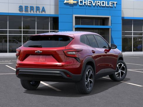 New 2026 Chevrolet Trax RS w/ Sunroof Package FWD image 4