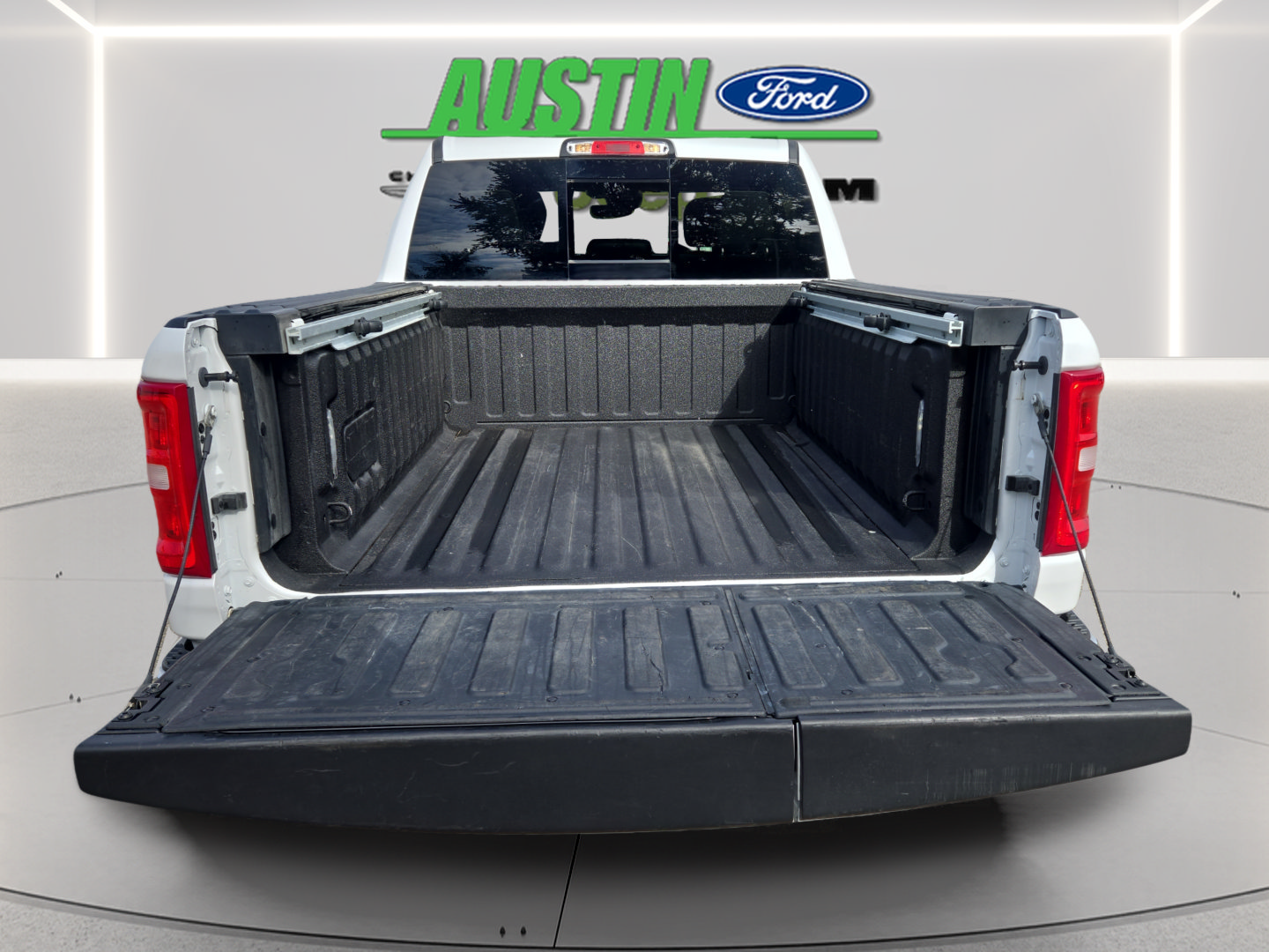 Used 2025 RAM 1500 Laramie w/ Trailer Tow Group AWD/4WD image 27