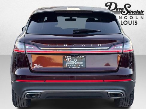 Used 2023 Lincoln Nautilus Standard FWD image 4