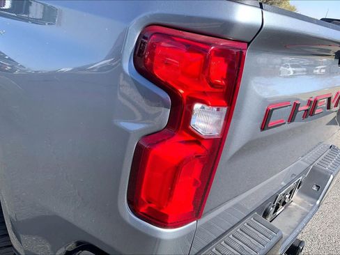 Used 2024 Chevrolet Silverado 1500 LT Trail Boss w/ Convenience Package II image 28