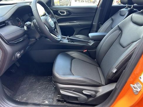 New 2026 Jeep Compass Latitude image 10
