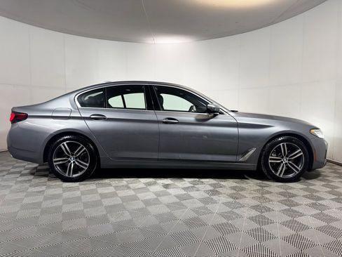 Used 2023 BMW 530i xDrive w/ Premium Package image 10