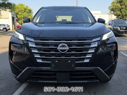 Used 2025 Nissan Rogue SV FWD image 8