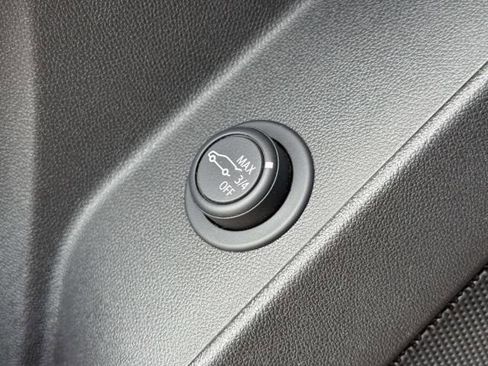 Certified 2023 Chevrolet Equinox LT image 16