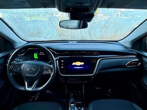 Used 2023 Chevrolet Bolt EUV LT image 15