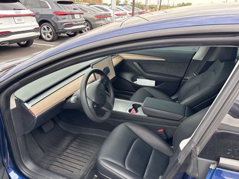 Used 2023 Tesla Model 3 Standard Range image 6