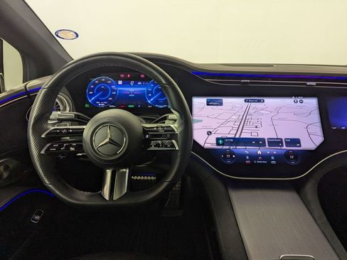 Used 2022 Mercedes-Benz EQS 580 4MATIC Sedan image 6