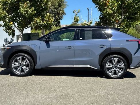 Used 2023 Subaru Solterra AWD image 7