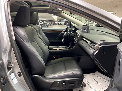 Certified 2022 Lexus RX 350L Premium w/ Premium Package image 33