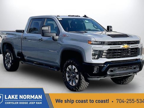 Used 2024 Chevrolet Silverado 2500 Custom w/ Custom Convenience Package image 1