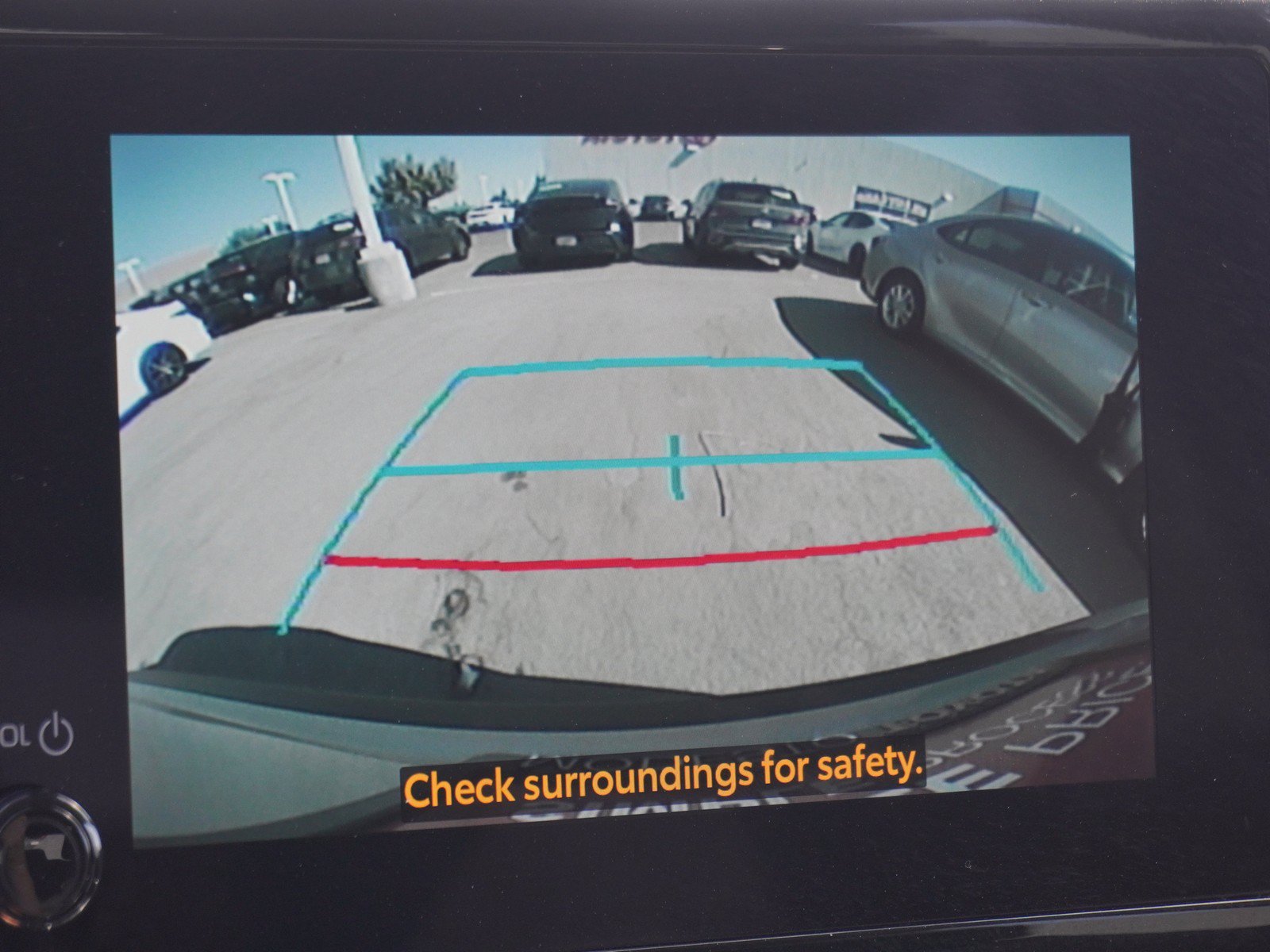 Used 2025 Toyota Corolla Cross LE FWD image 25
