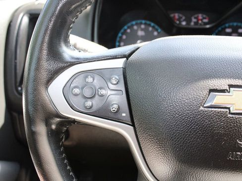 Used 2022 Chevrolet Colorado LT w/ Luxury Package RWD image 19