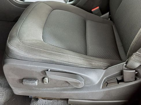Used 2019 Chevrolet Colorado LT w/ LT Convenience Package AWD/4WD image 23