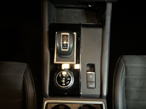 Used 2024 Mitsubishi Outlander SE image 81