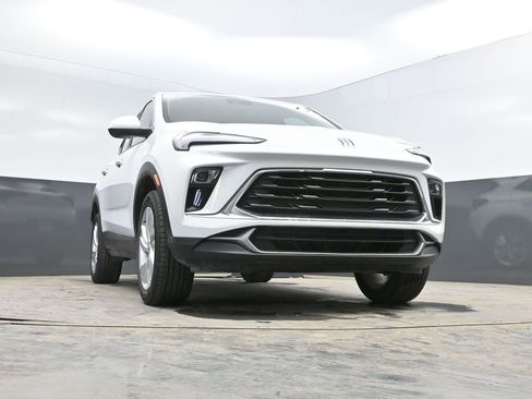 Used 2025 Buick Encore GX Preferred image 33