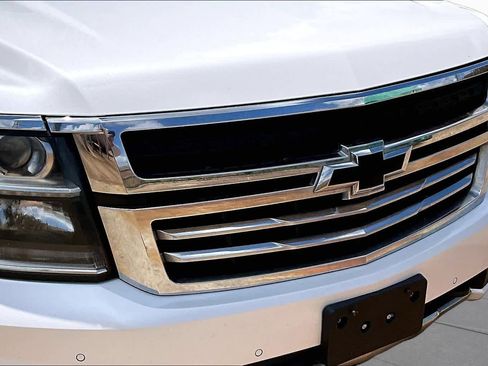Used 2018 Chevrolet Suburban LT w/ Off-Road Package AWD/4WD image 28