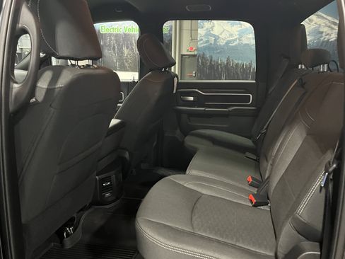 Used 2025 RAM 3500 Big Horn image 15