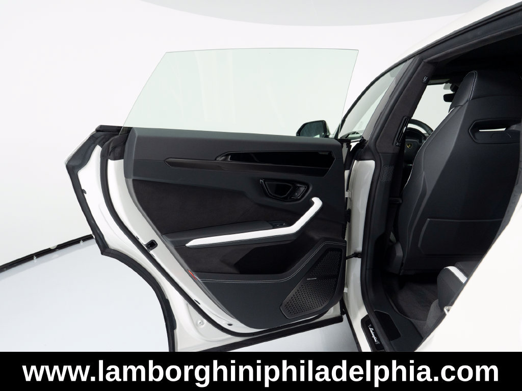 Used 2025 Lamborghini Urus S AWD/4WD image 11