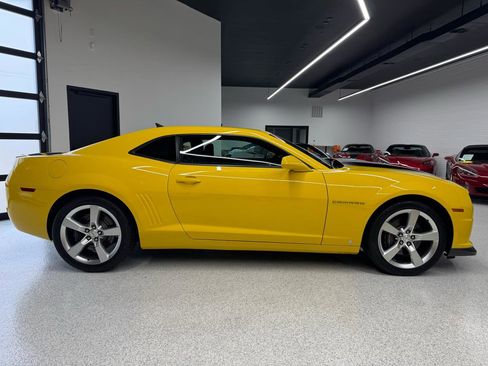Used 2010 Chevrolet Camaro SS RWD image 18