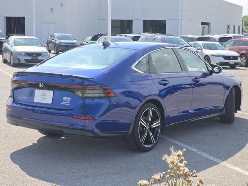 Used 2024 Honda Accord Sport image 15