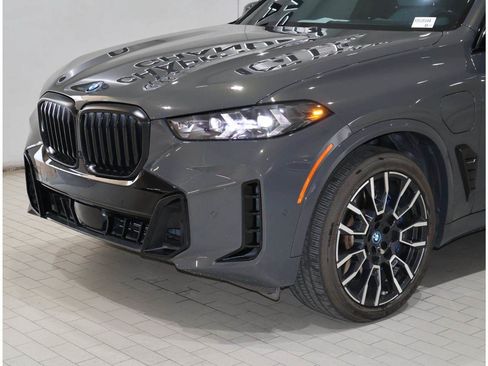 Used 2024 BMW X5 xDrive50e w/ M Sport Package AWD/4WD image 2