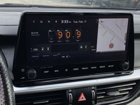 Used 2022 Kia Forte GT-Line w/ GT-Line Premium Package image 15