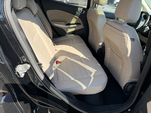 Used 2021 Ford EcoSport Titanium image 25