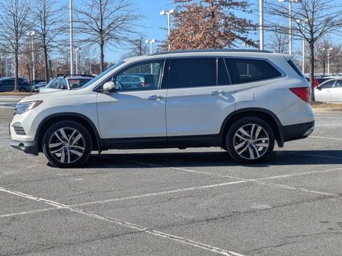 Used 2017 Honda Pilot Touring image 8